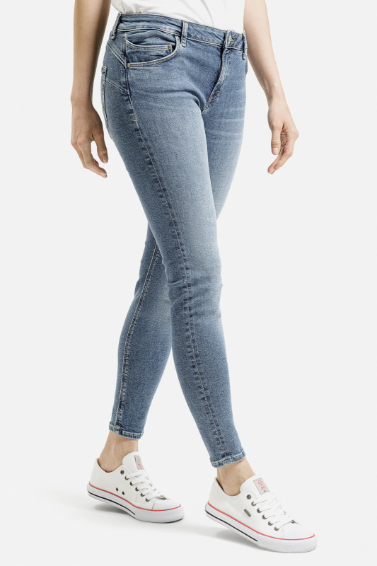 Dámské džíny CROSS JEANS Page Push Up světle modré-seprané - 29/32