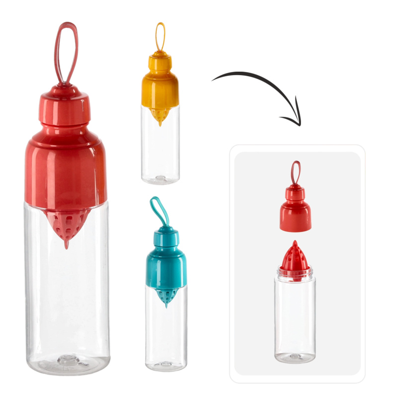 Plastová láhev 600 ml s integrovaným odšťavňovačem na citrusy