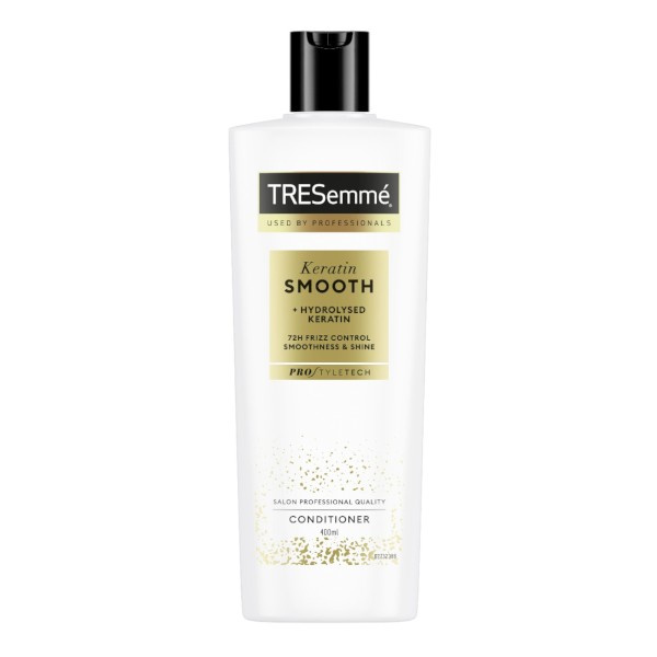 TRESemmé Keratin Smooth kondicionér pro nepoddajné a krepatějící se vlasy 400 ml