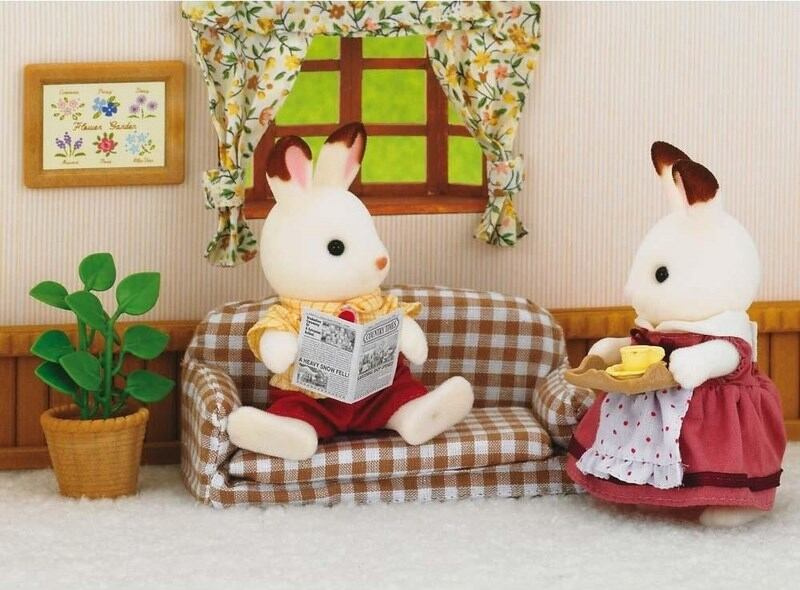 Sylvanian Families - Taťka na pohovce