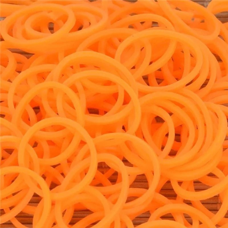 Sada 250 oranžových gumiček na pletení náramků s háčkem a zapínáním