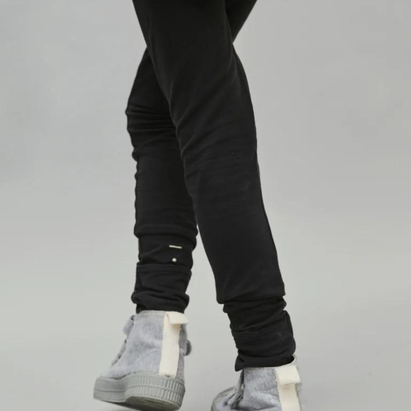 GRAY LABEL Legíny GOTS - Nearly Black Velikost: 11-12y