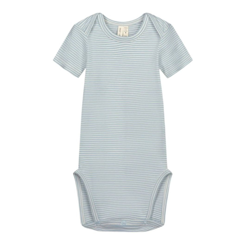 GRAY LABEL Body pro miminka GOTS - Sky - Cream Velikost: 9-12m