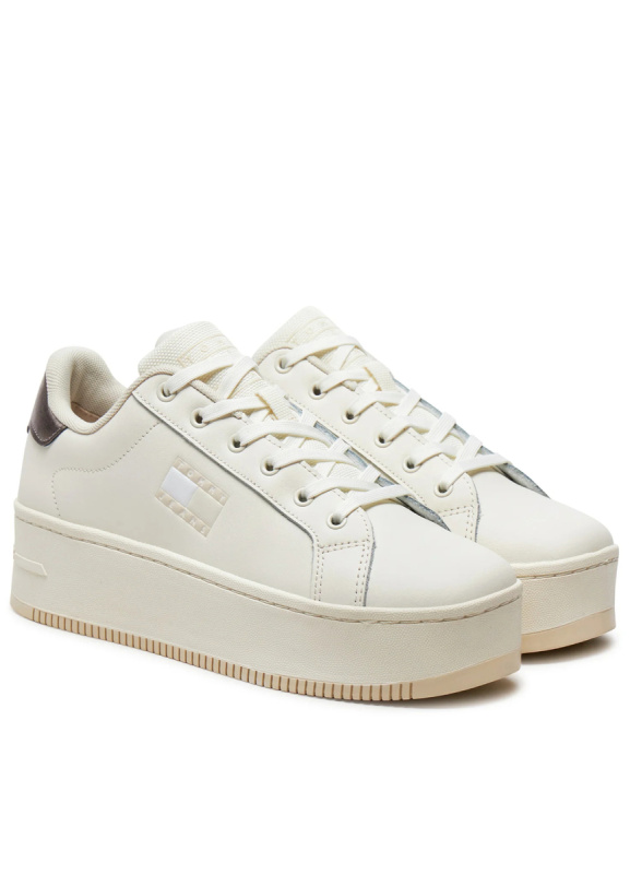 Tommy Jeans dámské krémové tenisky