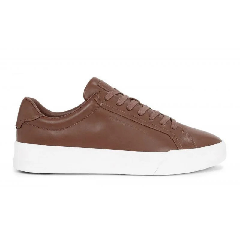 Tommy Hilfiger Court Best Cognac M FM0FM05136GVI boty 42