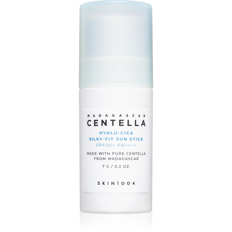 SKIN1004 Madagascar Centella Hyalu-Cica Silky-Fit Sun Stick ochranná hydratační tyčinka SPF 50+ 7 g