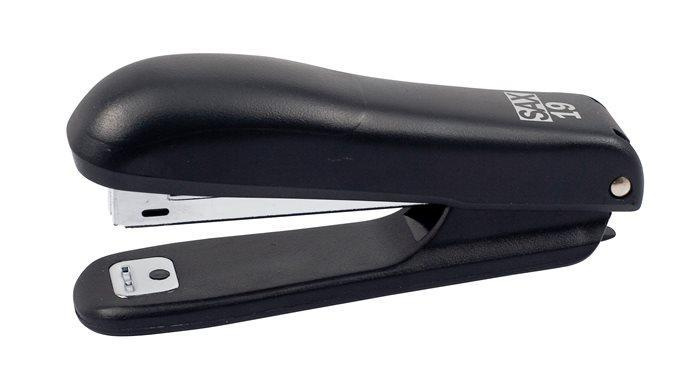 Sešívačka SAX 19, černá SAX