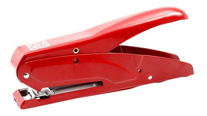 Sešívací kleště SAX 620, červené SAX