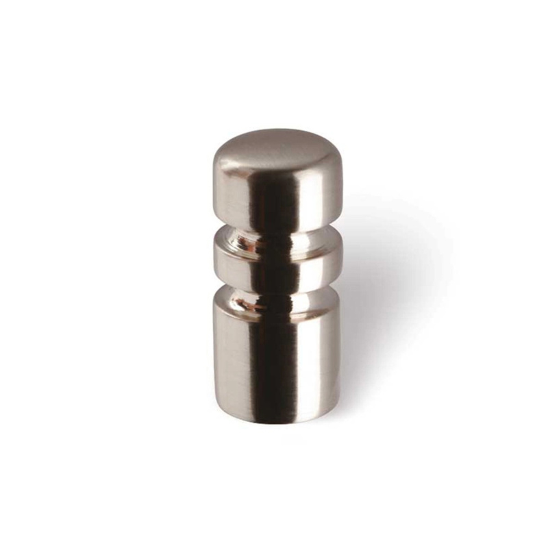 Knoflík 1576 kov niklovaný 12 mm x 12 mm x 26 mm
