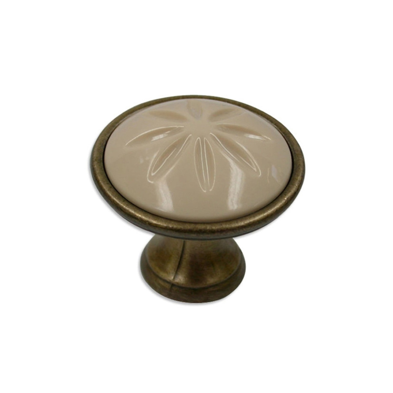 Knoflík 1919 staromosazný leštěný 34 mm x 34 mm x 30 mm