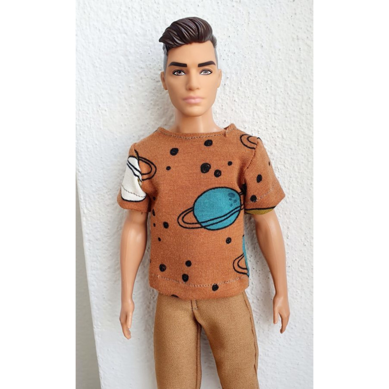 Lovedolls hnědé tričko pro kena s planetkami