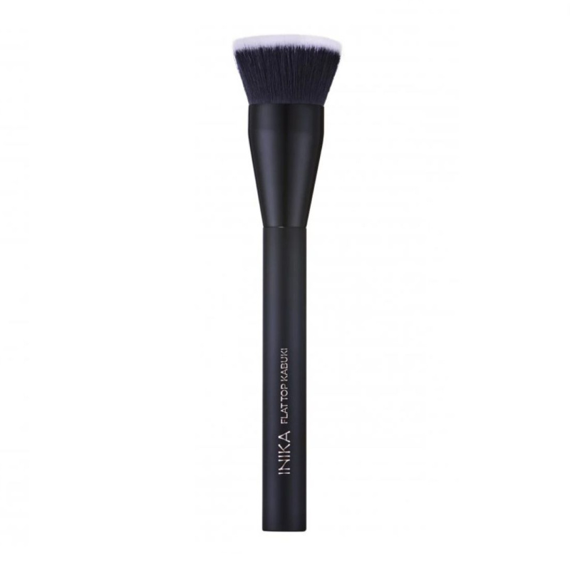 INIKA Organic Flat Top Kabuki Brush kabuki štětec na make-up 1 ks