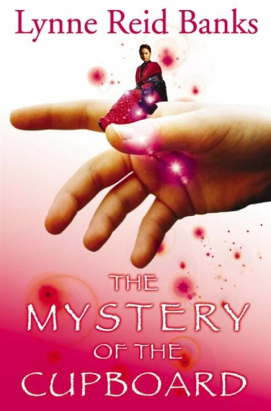 The Mystery of the Cupboard - Lynne Reid Banksová