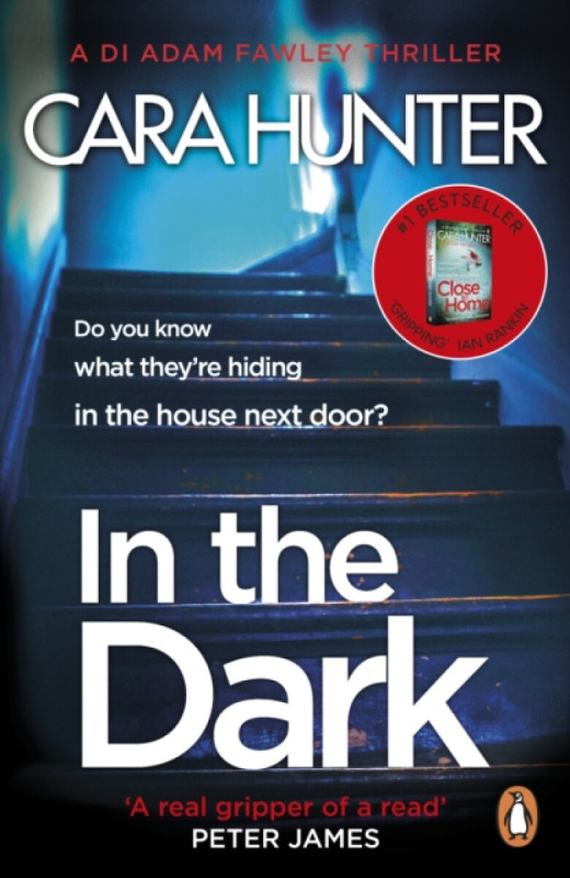 In The Dark - Cara Hunter - kniha z kategorie Detektivky, thrillery a horory