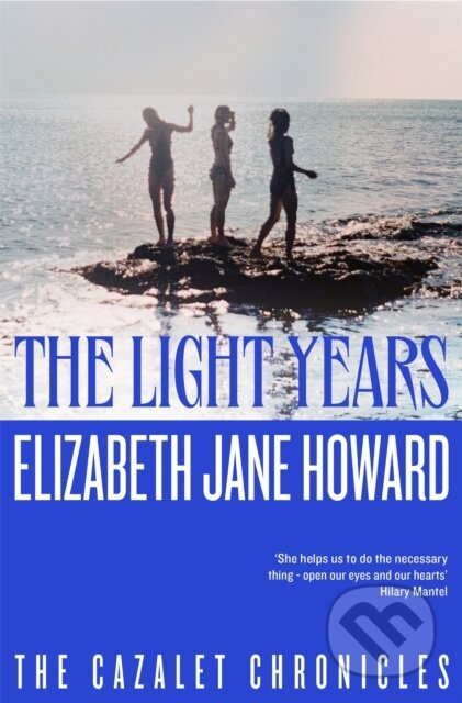 The Light Years (An Intensely Moving and Compelling Novel of Family Life in 20th-Century England) - kniha z kategorie Společenská beletrie