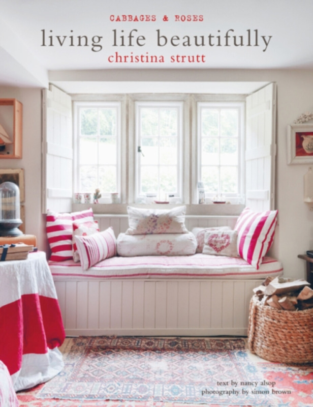 Living Life Beautifully - Christina Strutt, Nancy Alsop