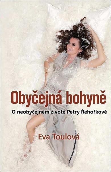 Obyčejná bohyně -  bca Eva Toulová